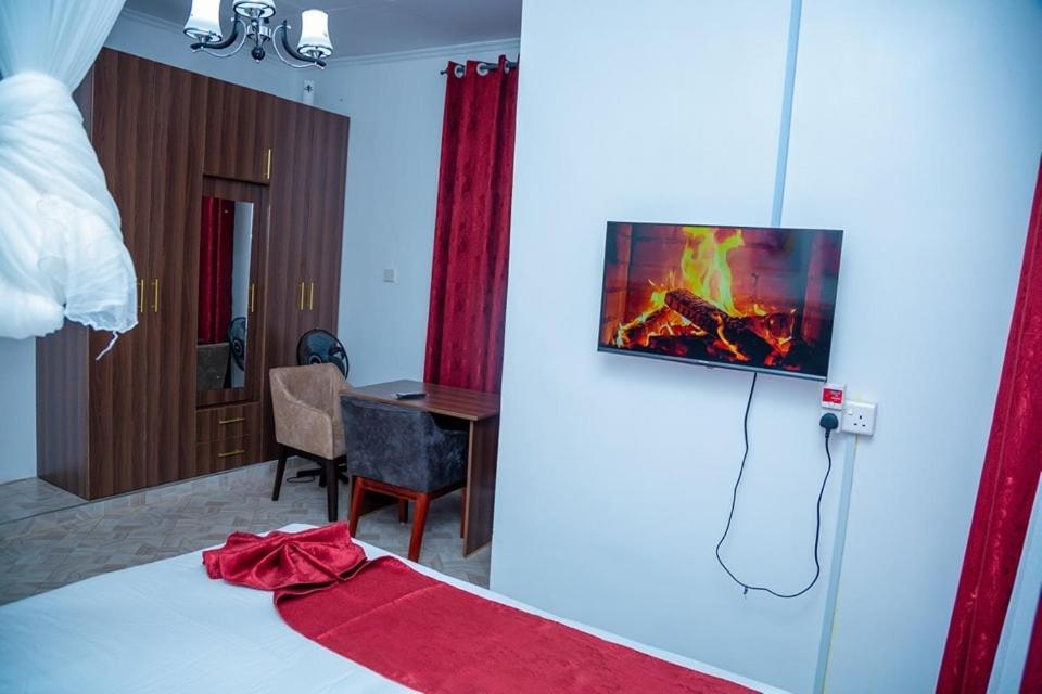 The Lit Gardens Hotel Kisumu Exterior photo
